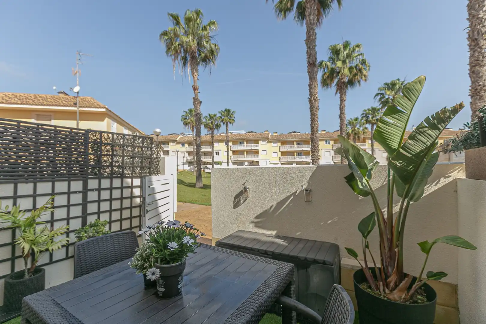 Casa con piscina en venta en Calle cabo de palos