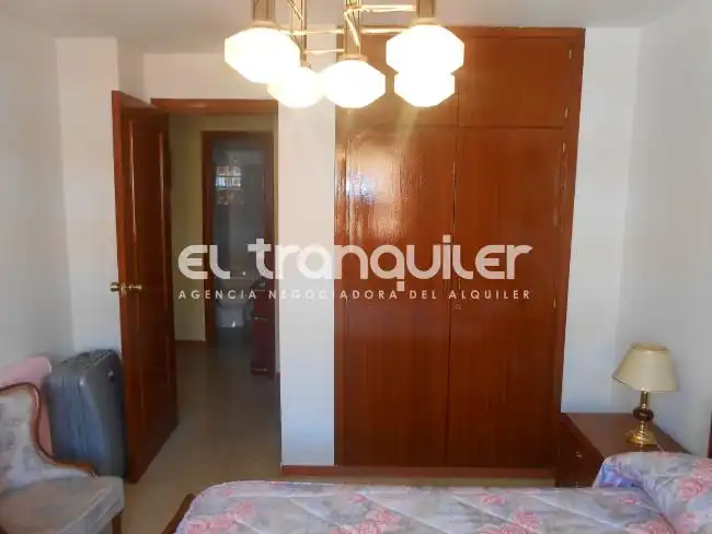 Bedroom of Flat for sale in Madrid  with Air Conditioner, Terrace and Furnished