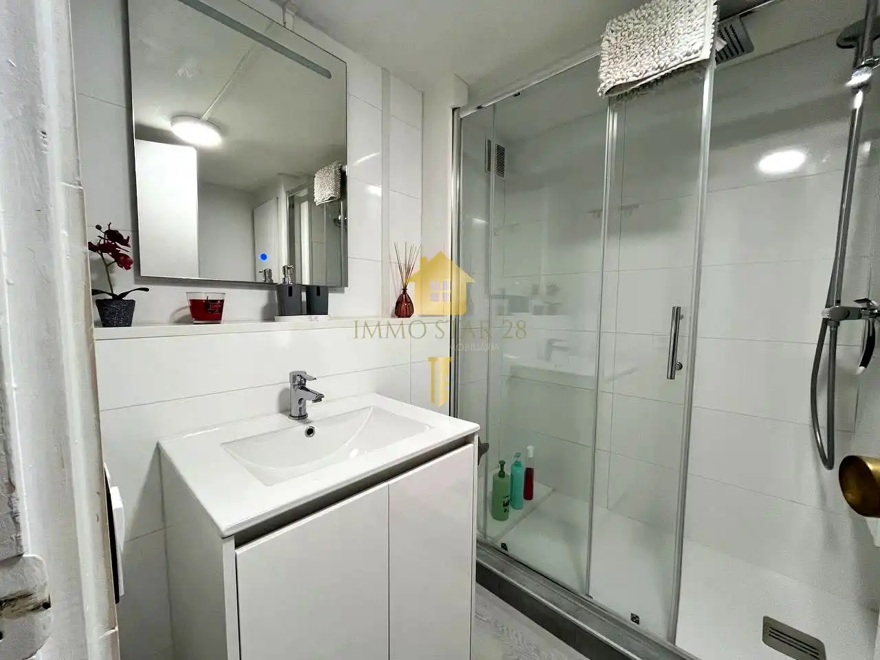 Baño de Estudio en venta en Roses con Parquet, Amueblado y Piscina comunitaria