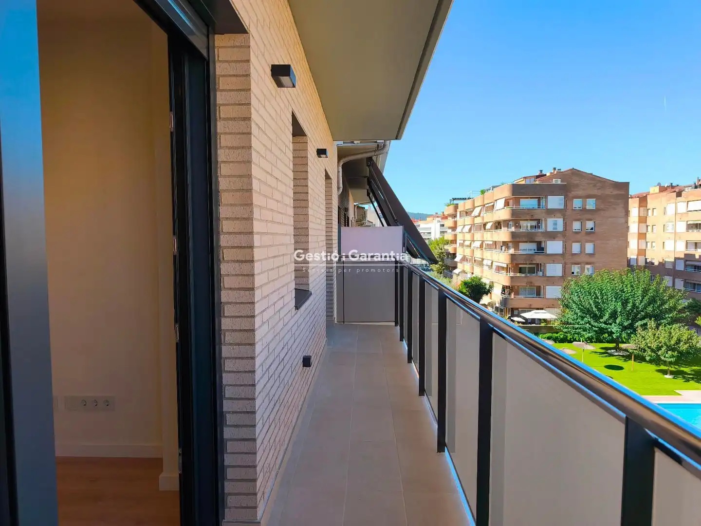 Erdgeschoss zum Verkauf in Cornellà de Llobregat, Barcelona