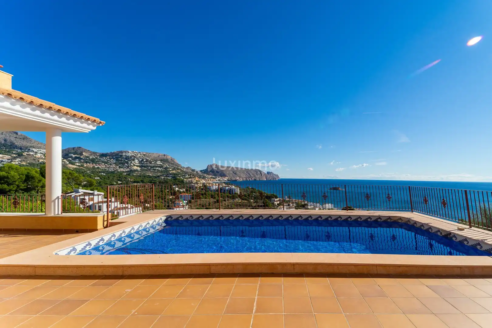 Piscina de Casa o xalet en venda en Altea amb Aire condicionat, Calefacció i Jardí privat