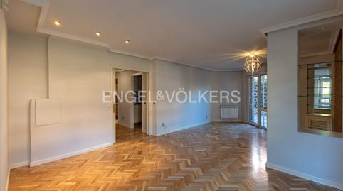 Photo 4 of Duplex to rent in Vía de las Dos Castillas, Avenida Europa, Madrid