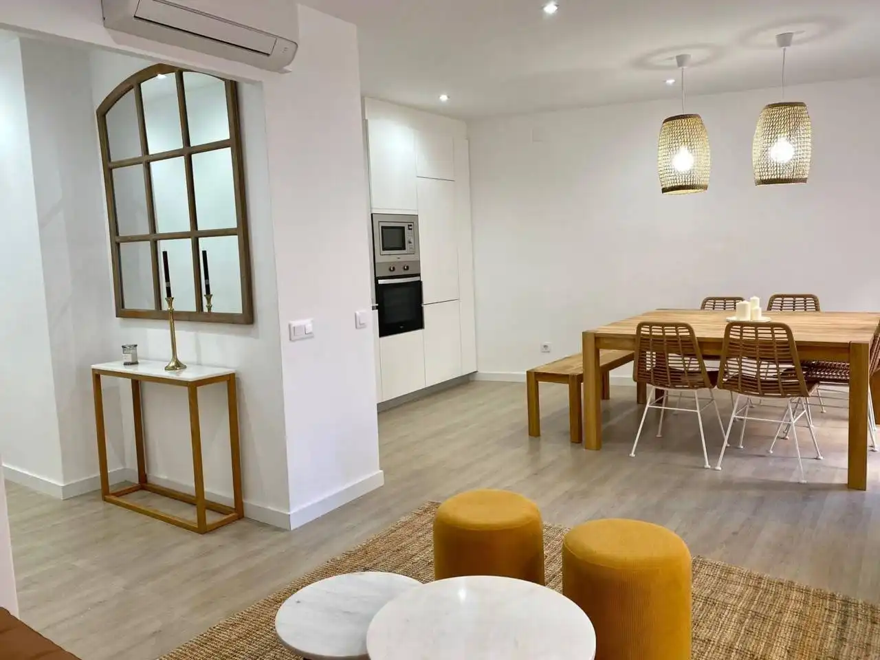 Wohnung zur Miete in Calle Mare de Déu de la Mercè, Part Alta