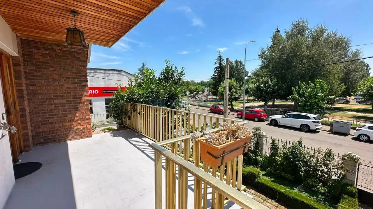 Terraza de Casa o chalet en venta en Carrizo con Calefacción, Jardín privado y Terraza