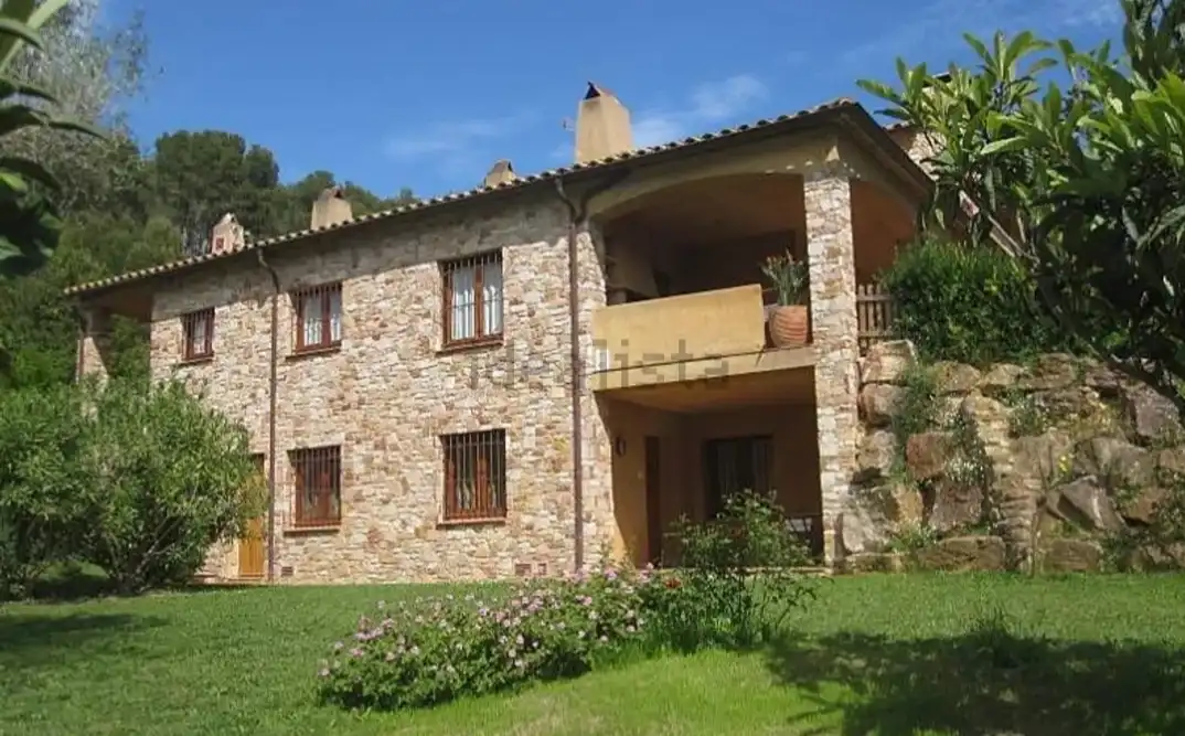 Vista exterior de Apartamento de alquiler en Regencós con Aire acondicionado, Calefacción y Jardín privado