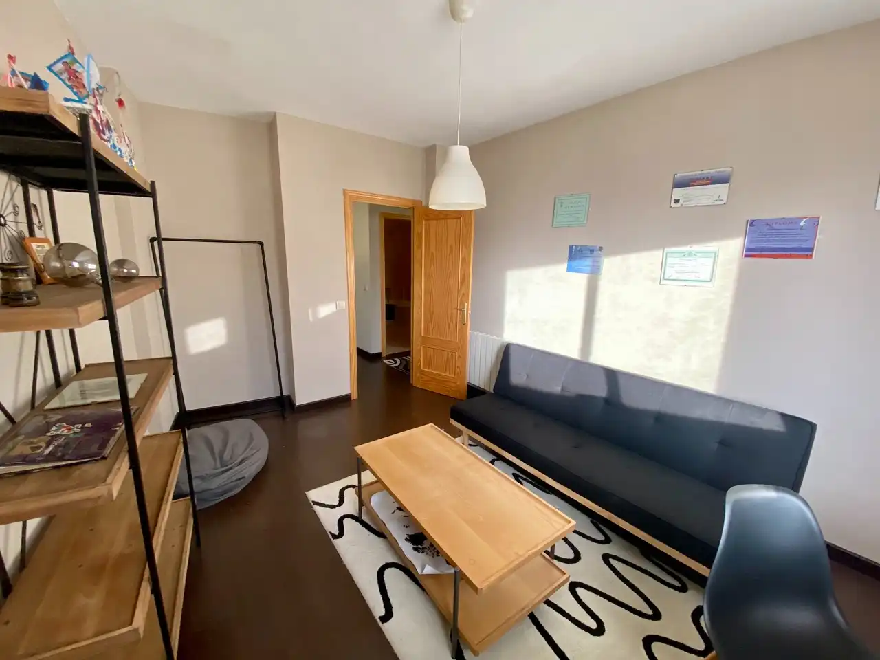 Sala de estar de Casa adosada en venta en Carrión de Calatrava con Aire acondicionado, Calefacción y Amueblado