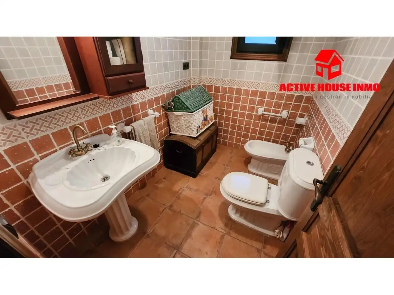 Baño de Finca rústica en venta en Camarles con Jardín privado, Terraza y Trastero