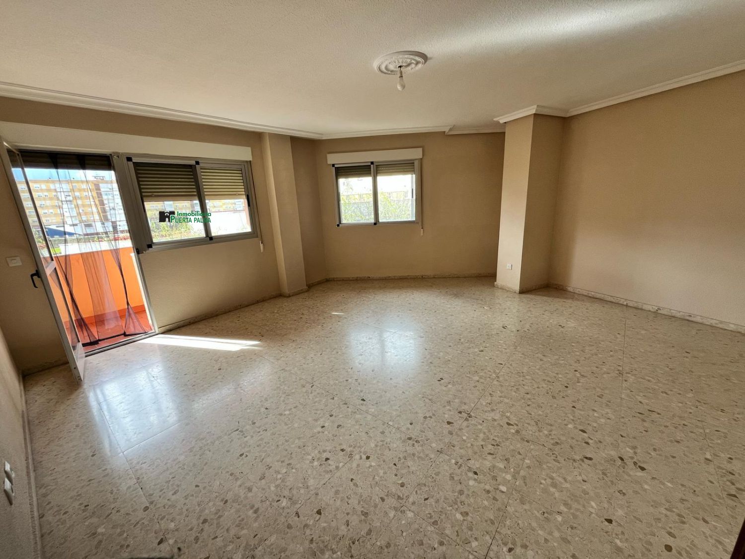 Living room of Flat for sale in Badajoz Capital  with Heating, Terrace and Balcony