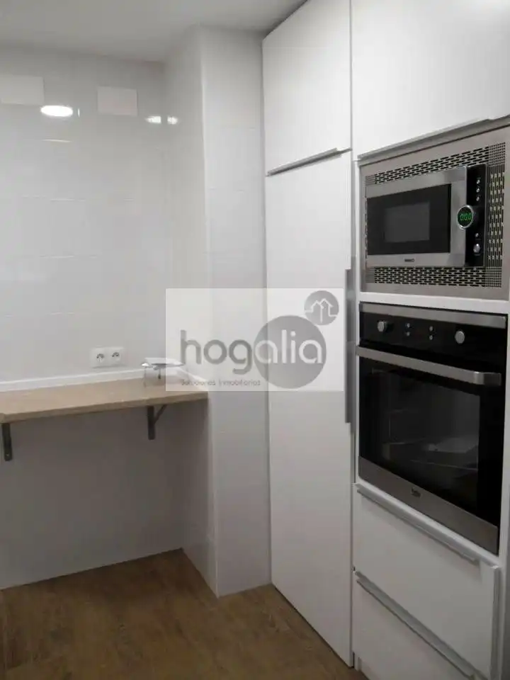 Küche von Wohnung zur Miete in Sevilla mit Klimaanlage