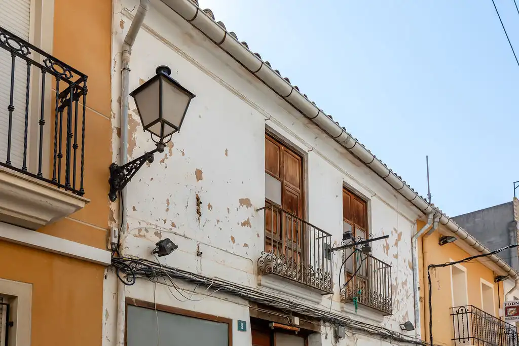 Exterior view of Commercial properties for sale in Llombai