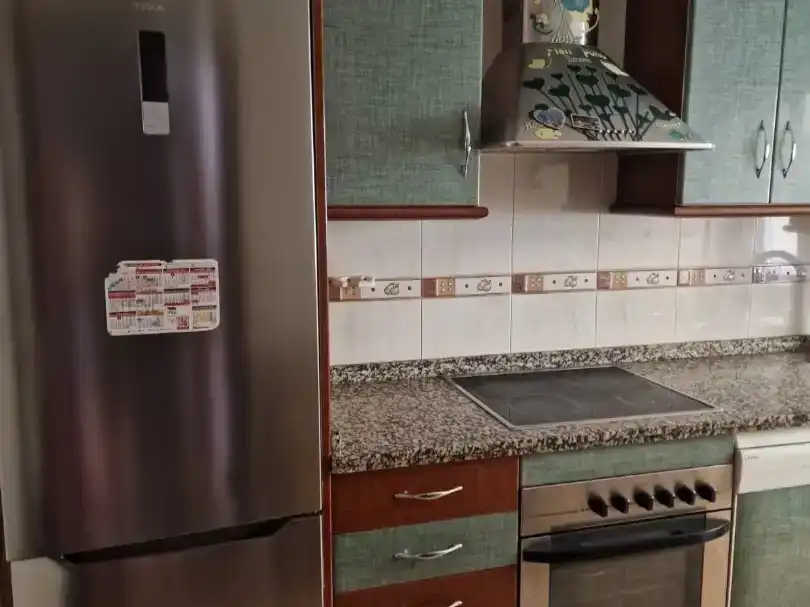Küche von Wohnung zur Miete in Salamanca Capital mit Balkon