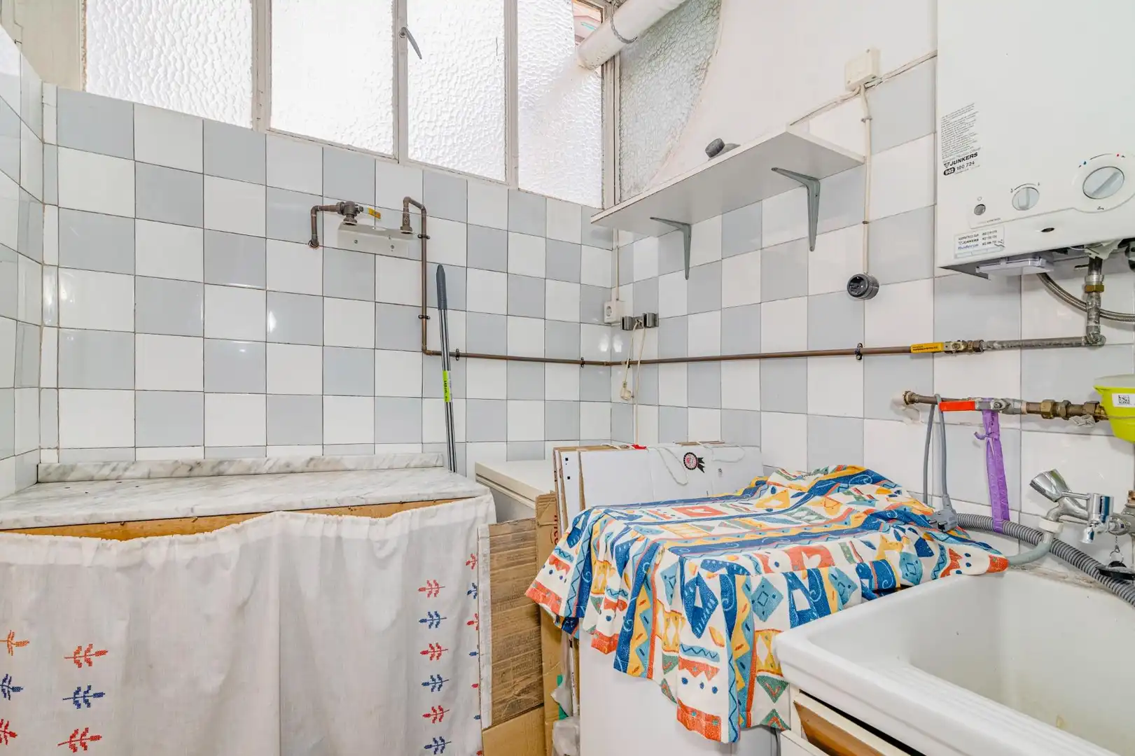 Cocina de Piso en venta en Granada con Balcón