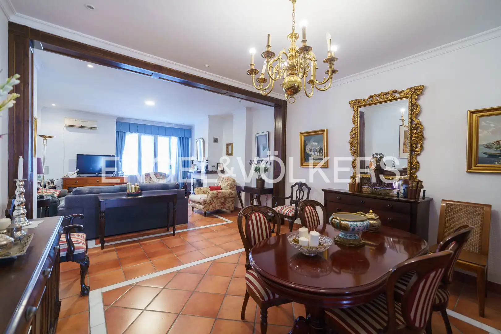 Sala d'estar de Casa o xalet en venda en Bornos amb Aire condicionat, Calefacció i Jardí privat