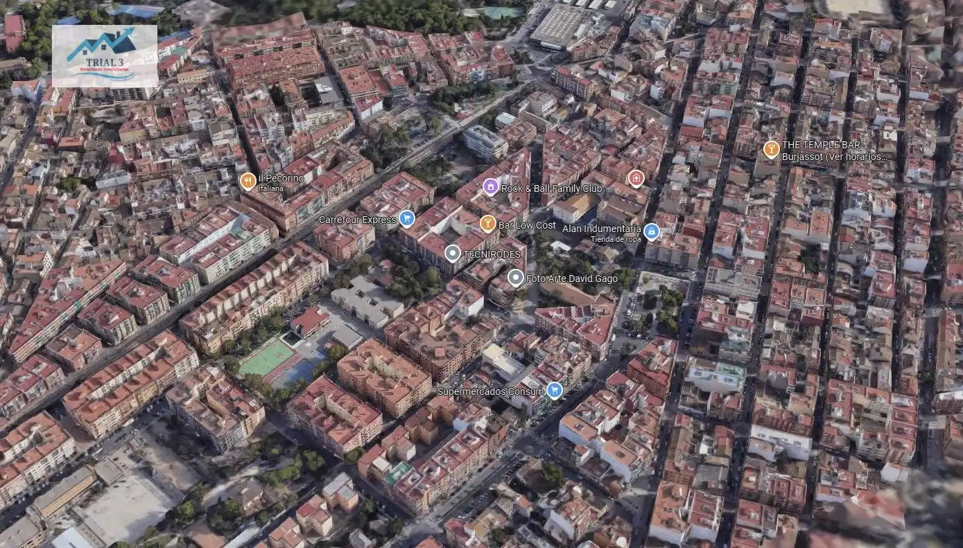 Vista exterior de Pis en venda en Burjassot amb Terrassa i Balcó