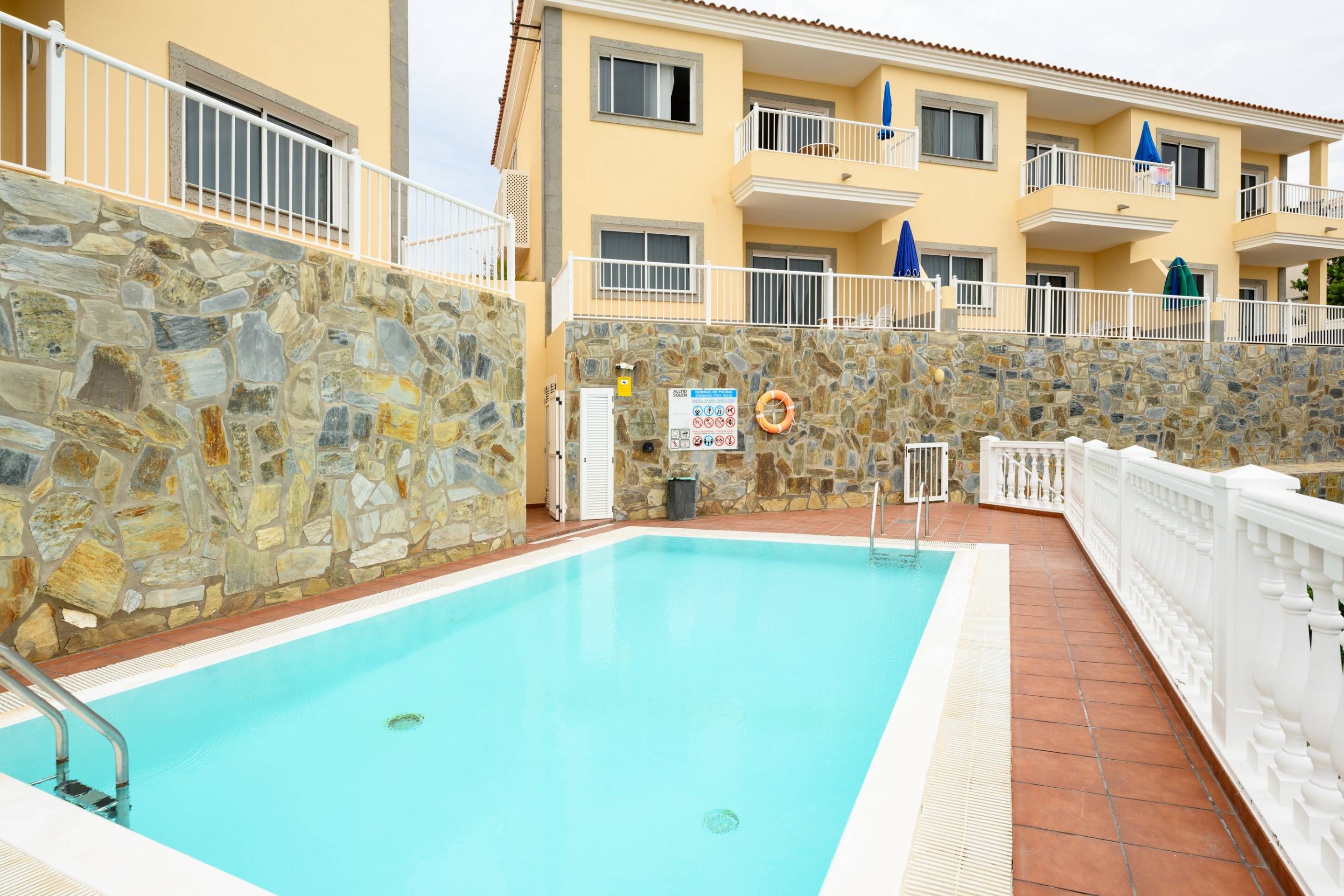 Swimming pool of Apartment for sale in Mogán  with Air Conditioner, Heating and Terrace