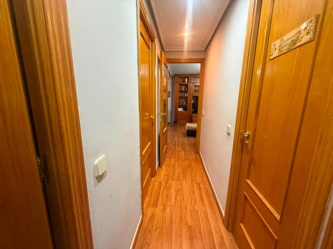 Piso en venta en Madrid con Calefacción, Terraza y Amueblado