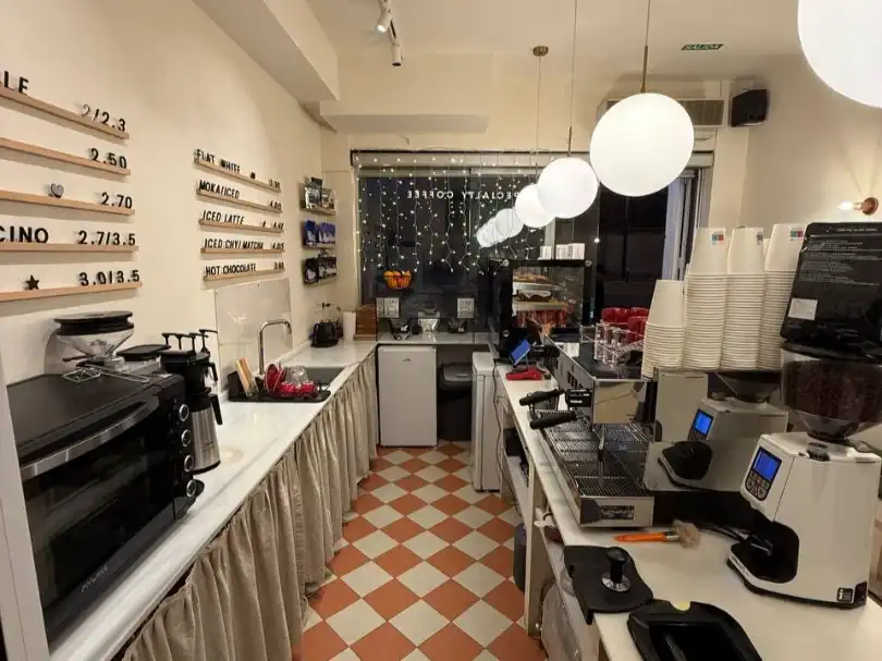 Cocina de Local en traspaso en Barcelona con Aire acondicionado, Calefacción y Internet