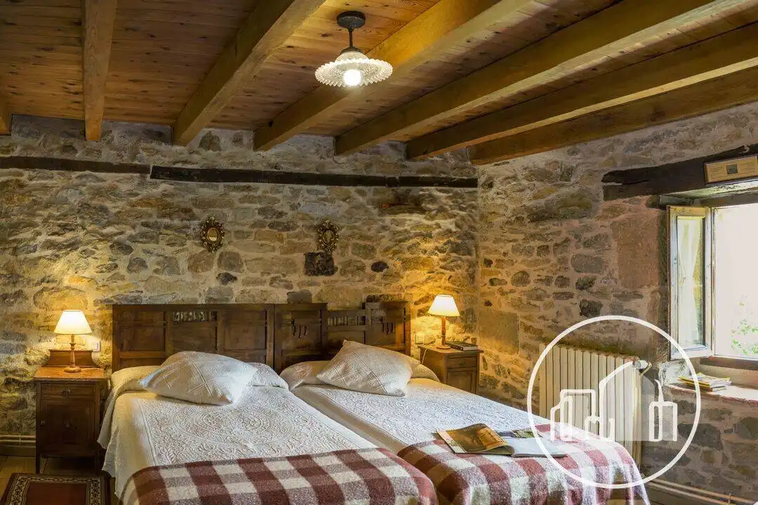 Habitación de Casa o chalet en venta en Merindad de Sotoscueva con Calefacción, Terraza y Balcón
