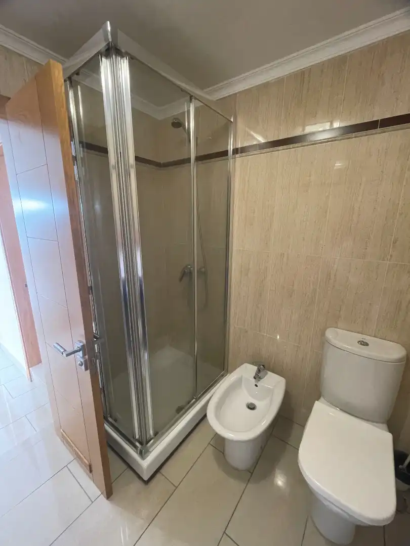 Baño de Ático en venta en Telde con Terraza, Horno y Internet