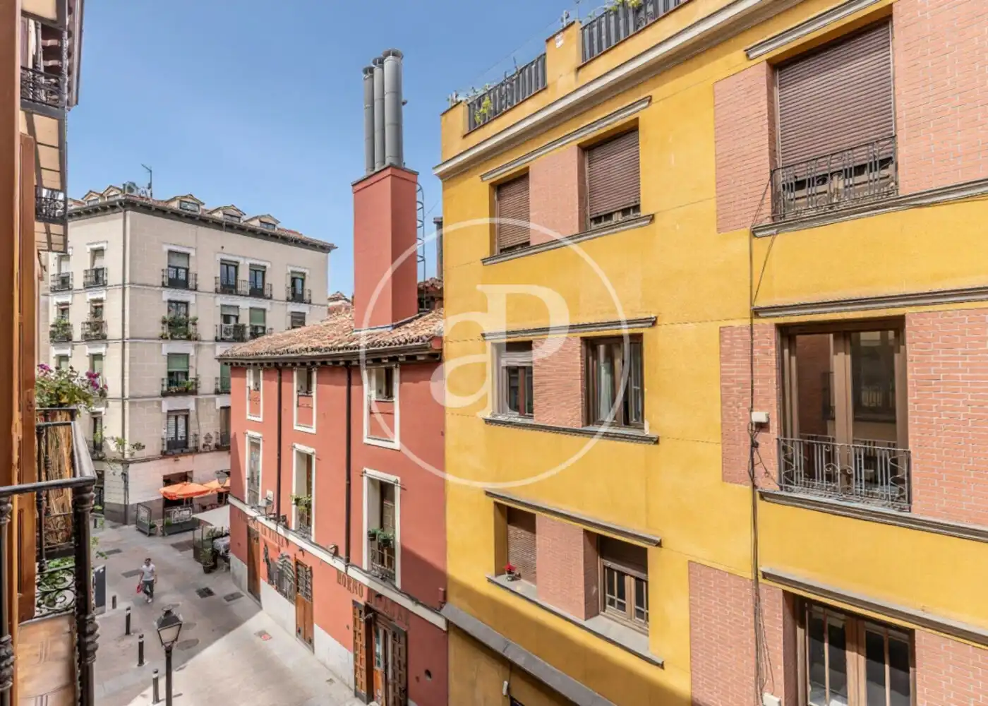 Exterior view of Flat for sale in Madrid  with Air Conditioner, Heating and Balcony