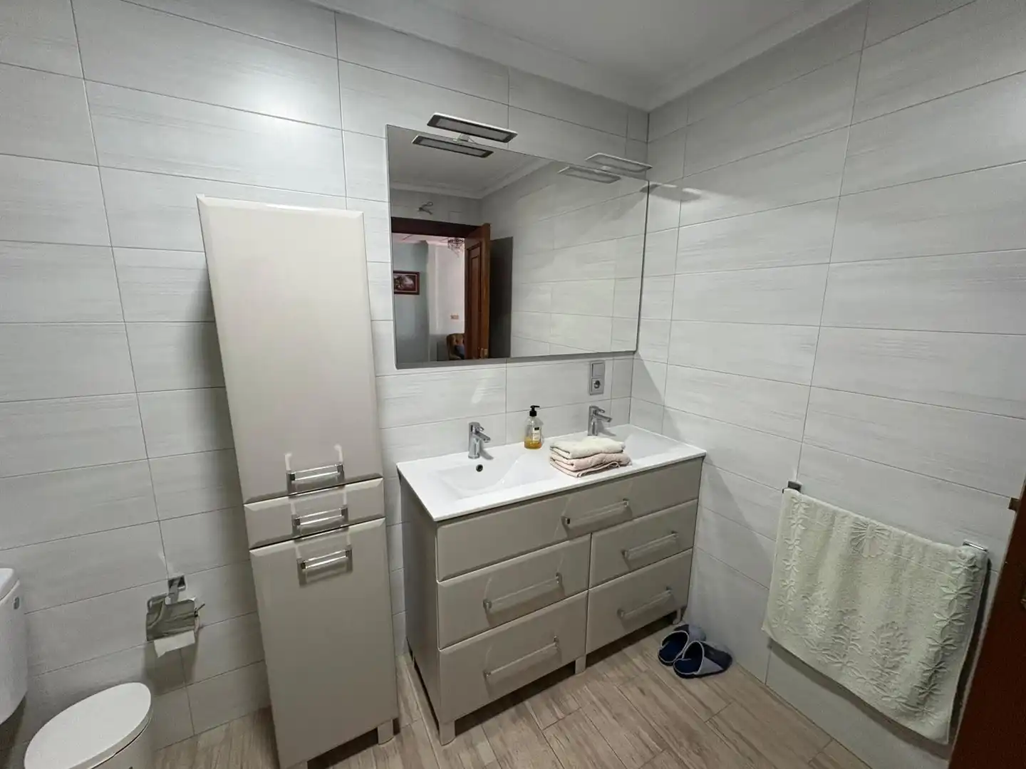 Bany de Apartament en venda en Catral amb Aire condicionat, Terrassa i Moblat
