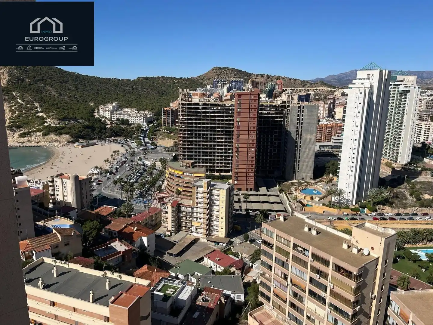 Vista exterior de Àtic en venda en Finestrat amb Aire condicionat, Calefacció i Terrassa