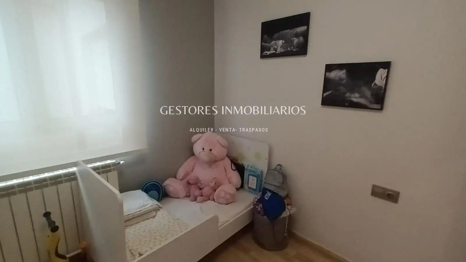 Schlafzimmer von Dachboden zum Verkauf in Ibi mit Klimaanlage, Heizung und Terrasse