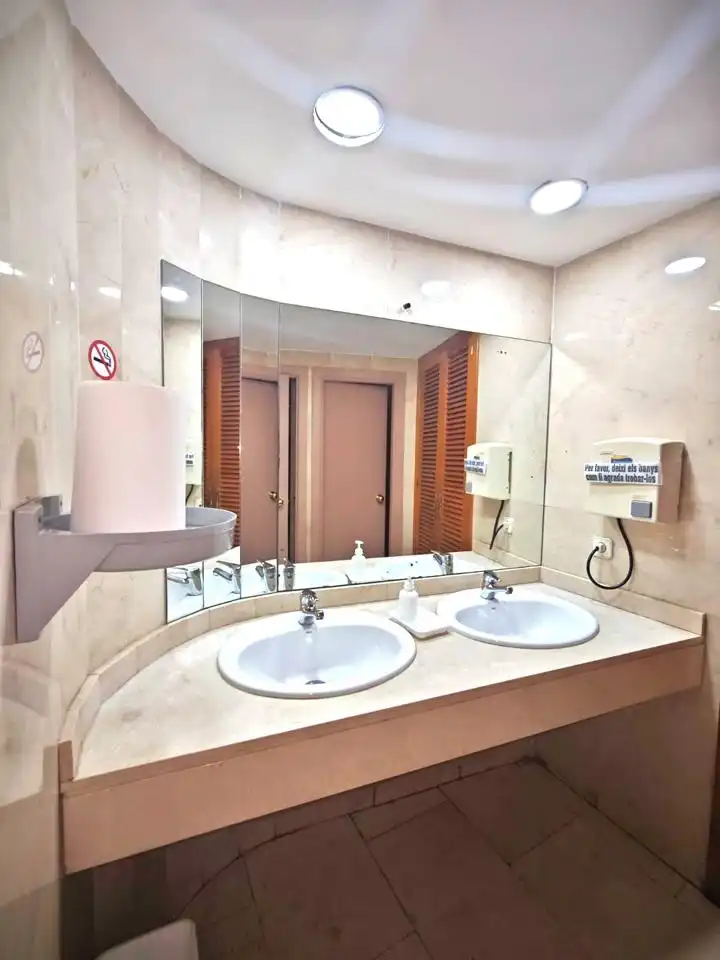 Baño de Local de alquiler en  Palma de Mallorca