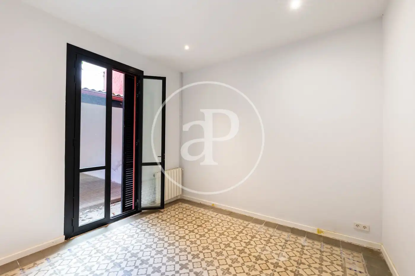 Casa adosada en venta en Barcelona con Calefacción, Jardín privado y Terraza