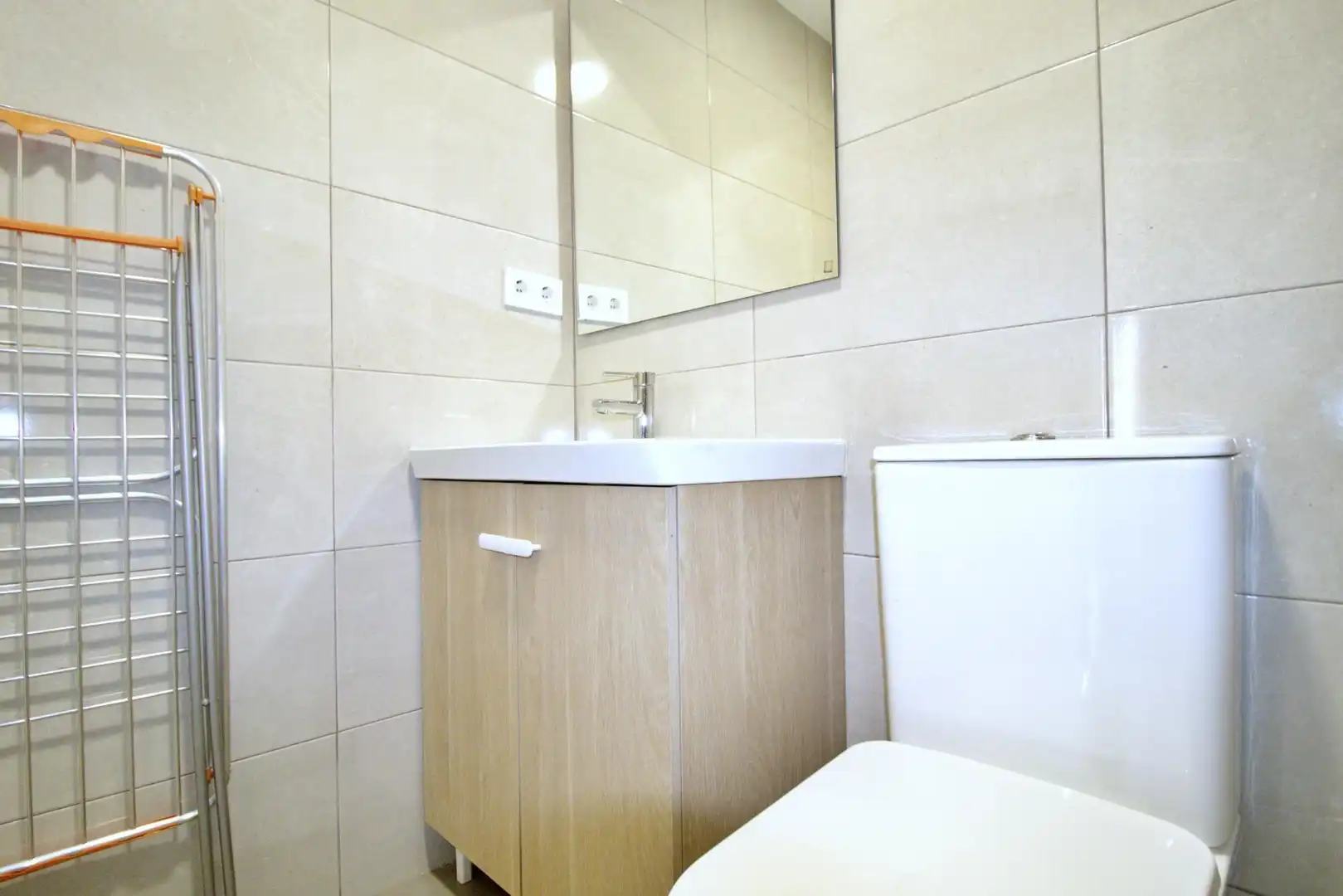 Bathroom of Apartments for sale in Elche / Elx  with Terrace, Storage room and Furnished