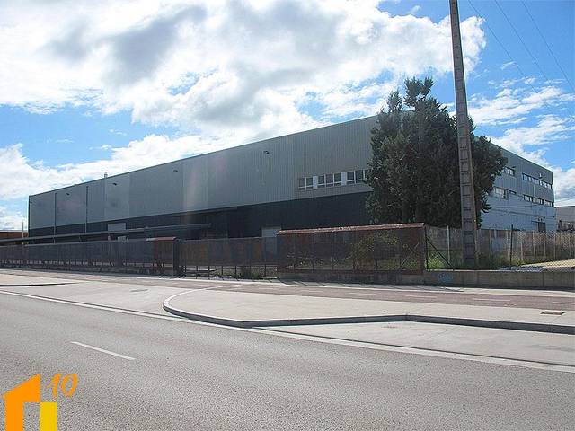 Nave industrial en Alquiler en Calle Calle del Padre Arregui, 200 en Villafría - La Ventilla - Castañares