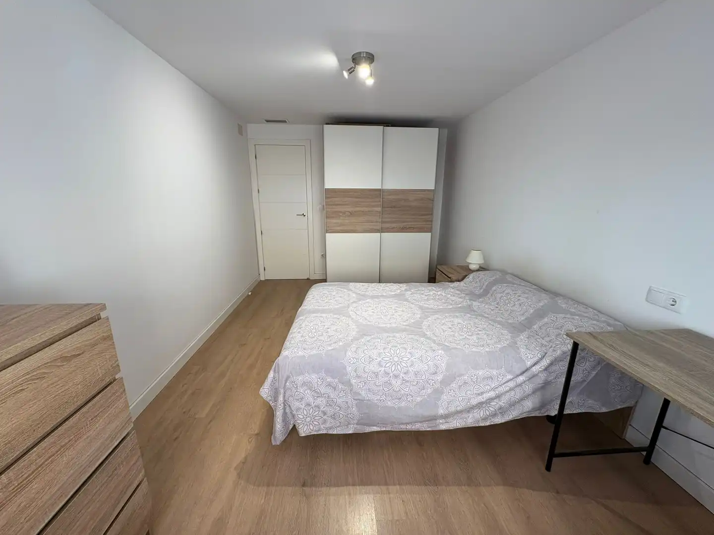 Habitación de Piso de alquiler en San Vicente del Raspeig / Sant Vicent del Raspeig con Aire acondicionado, Calefacción y Amueblado