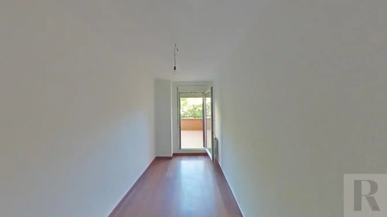Piso en venta en Sabadell con Calefacción y Terraza