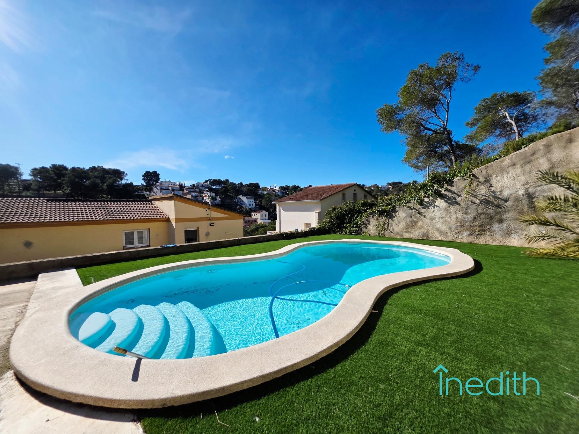 Piscina de Casa o chalet en venta en Canyelles con Aire acondicionado, Jardín privado y Terraza