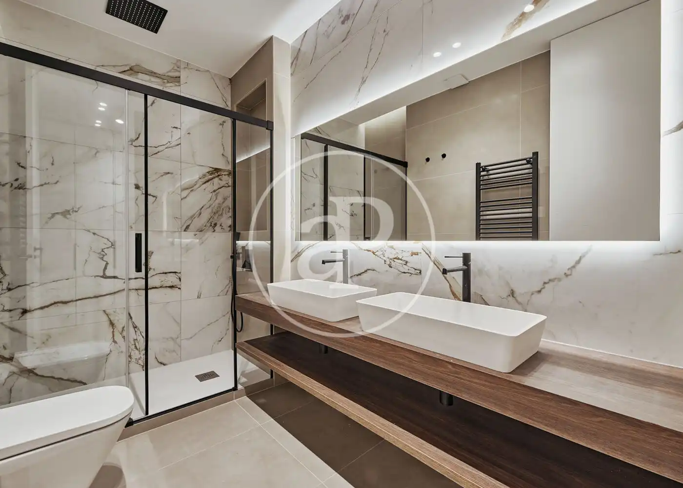 Baño de Piso en venta en Madrid con Aire acondicionado, Calefacción y Amueblado