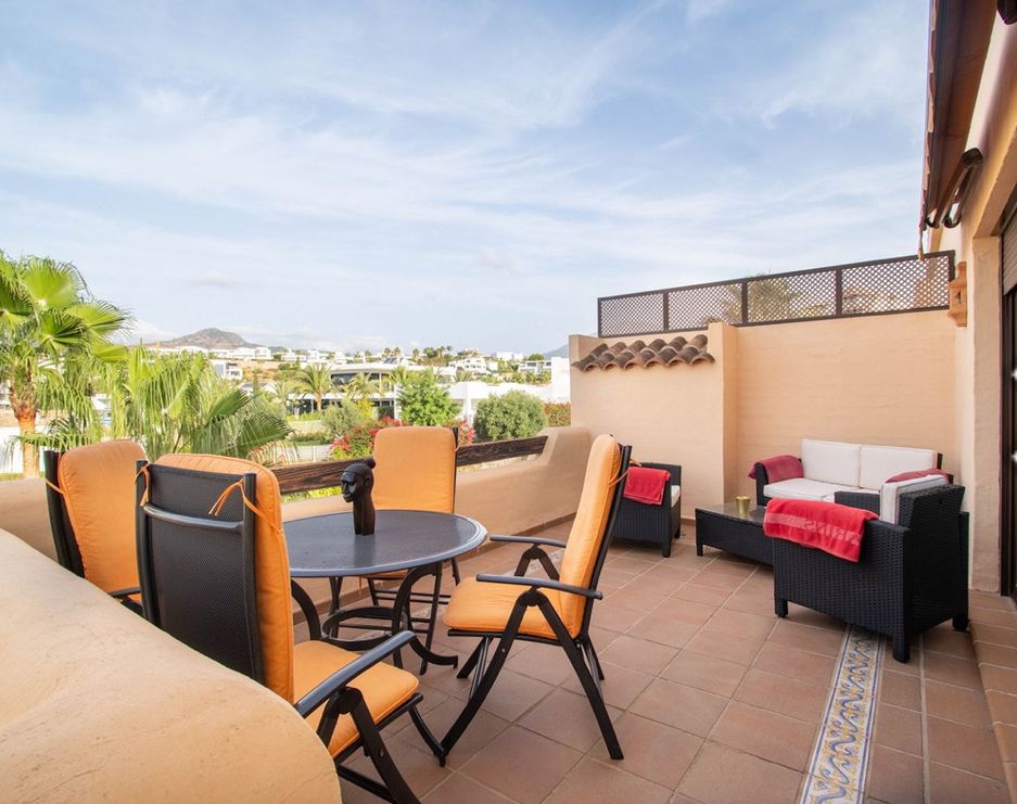 Terrassa de Pis en venda en Marbella amb Moblat, Forn i Rentadora