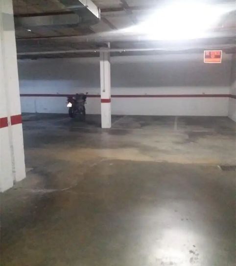 Foto 2 de Garaje en venta en Calle Calle Granada, 3, Los Molinos, Alcalá de Guadaira