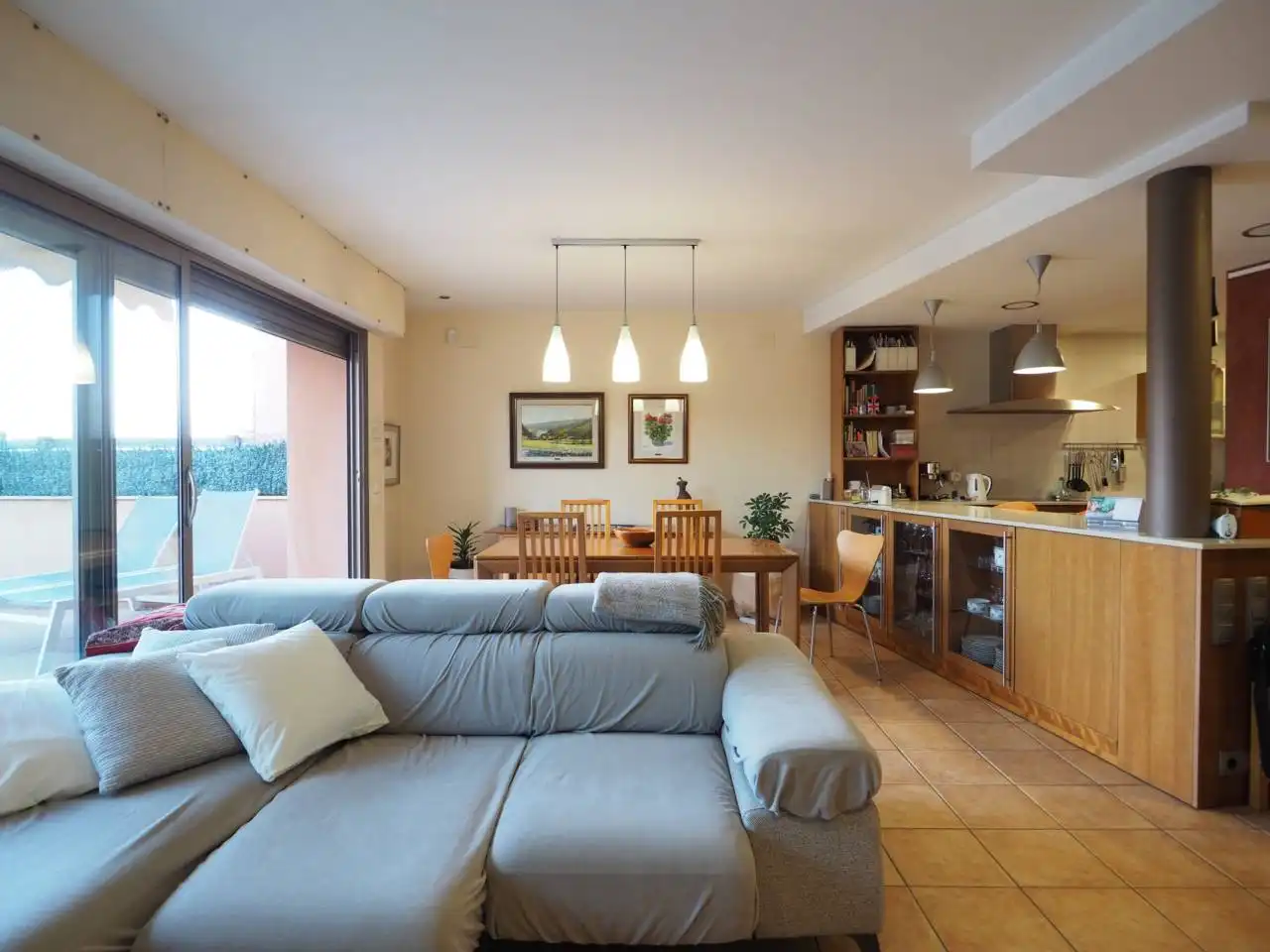 Sala d'estar de Casa adosada en venda en Granollers amb Calefacció, Jardí privat i Terrassa