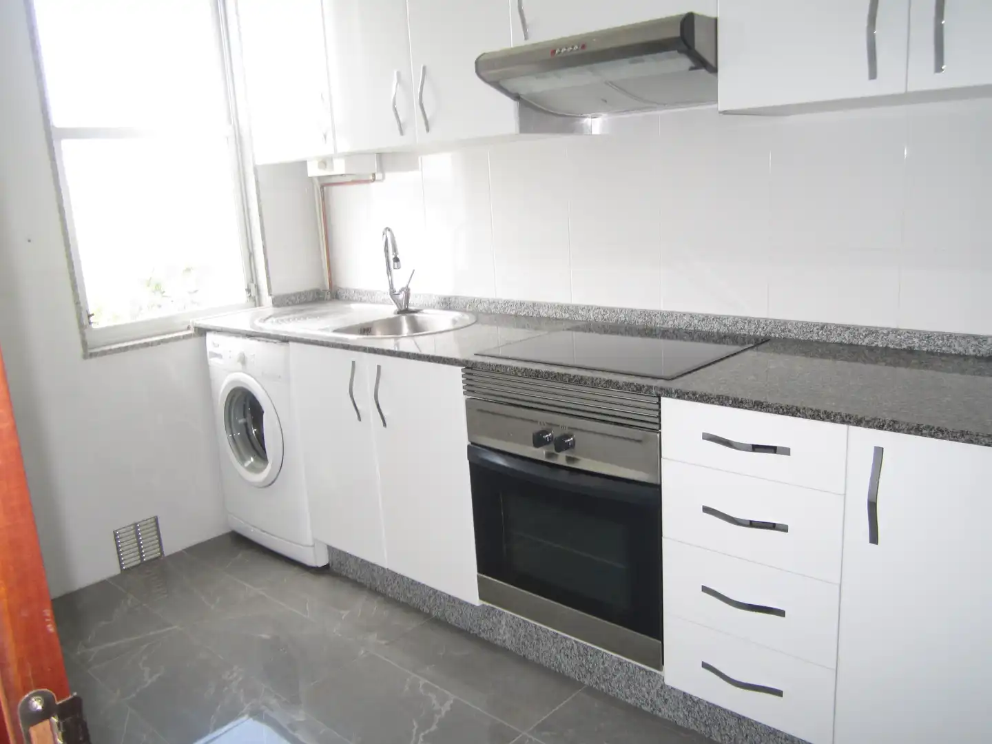 Kitchen of Flat for rent in Ferrol  with Heating, Furnished and Washing machine
