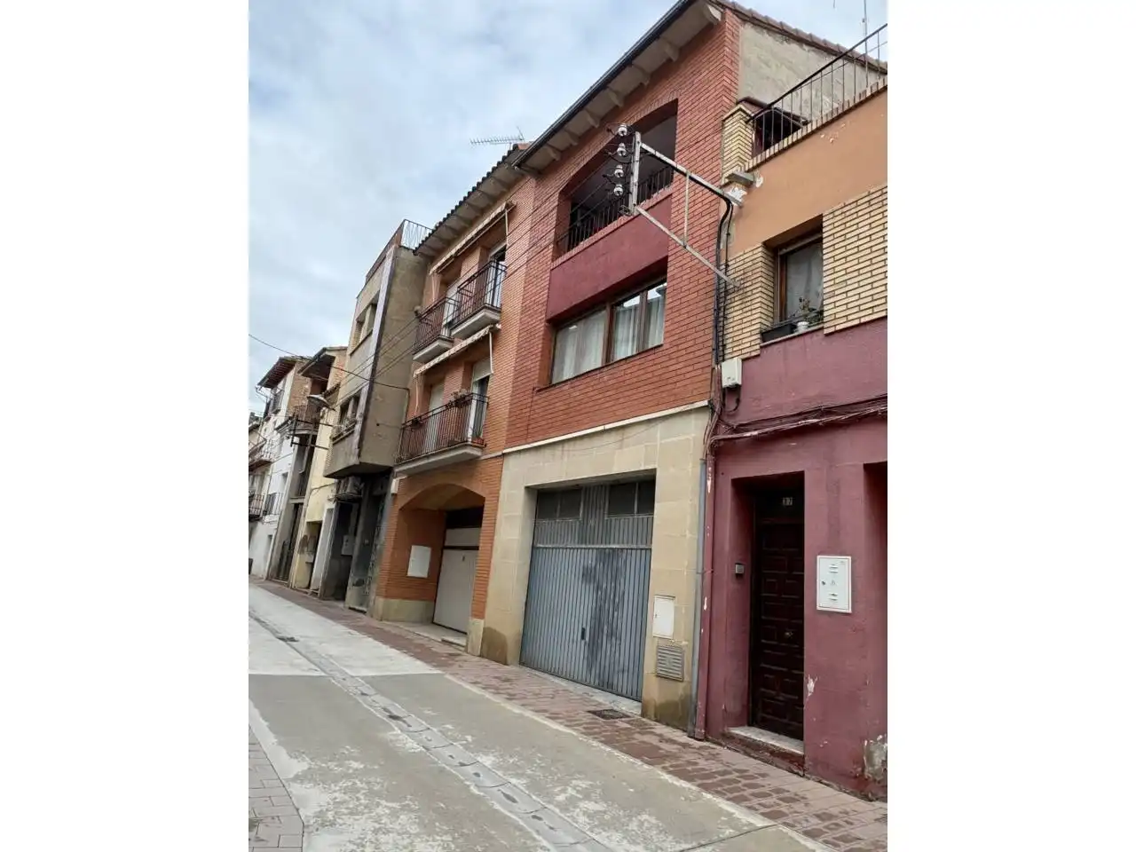 Vista exterior de Casa o xalet en venda en Binéfar amb Aire condicionat, Calefacció i Terrassa