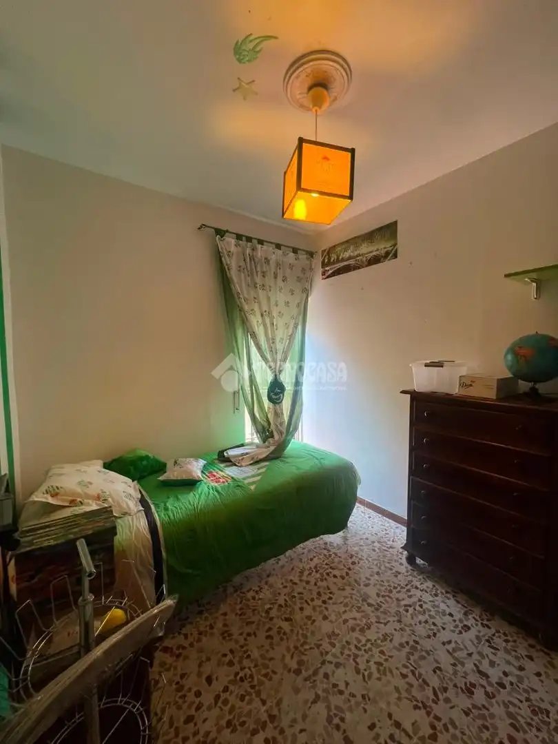 Dormitori de Casa o xalet en venda en Sevilla amb Aire condicionat i Terrassa