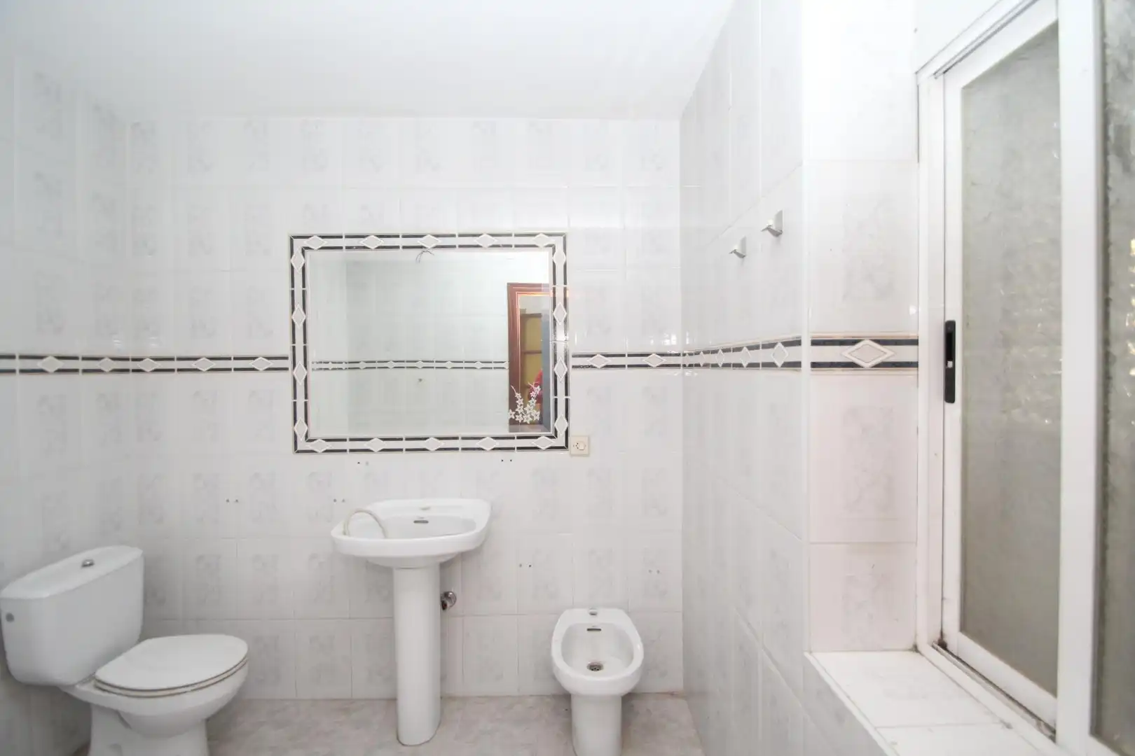 Bathroom of Houses for sale in Cúllar Vega