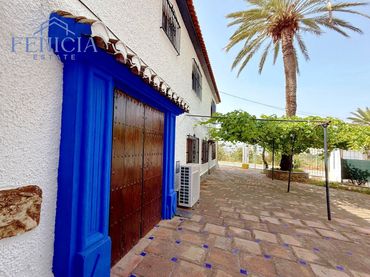 Haus mit Pool zum Verkauf in Almuñecar centro