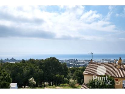 Exterior view of Single-family semi-detached for sale in Vilassar de Dalt  with Heating, Terrace and Swimming Pool