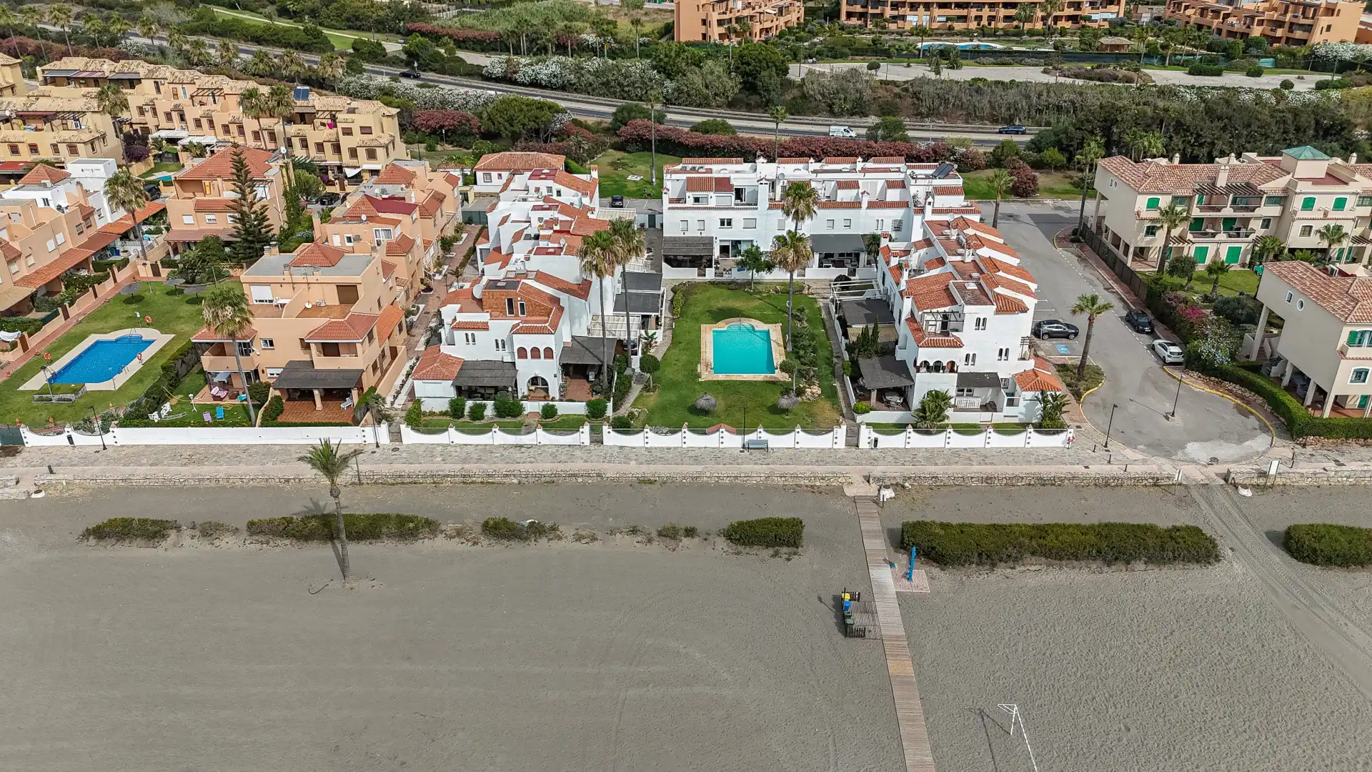 Casa a schiera con piscina in affitto a Marina de Casares, imagen 7