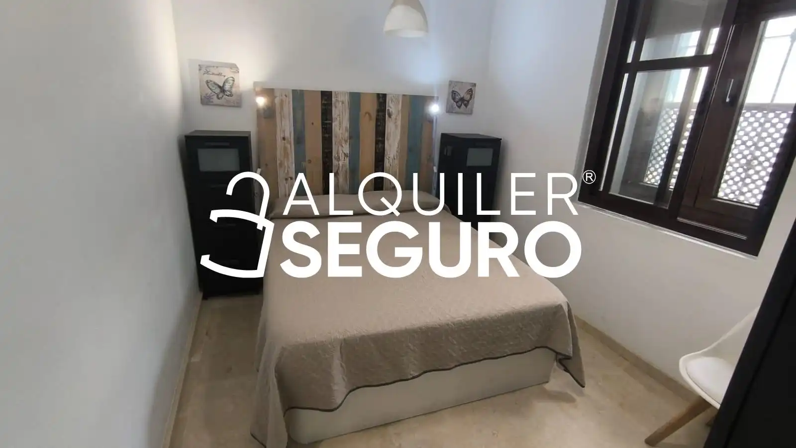 Habitación de Piso de alquiler en Sevilla con Aire acondicionado y Amueblado