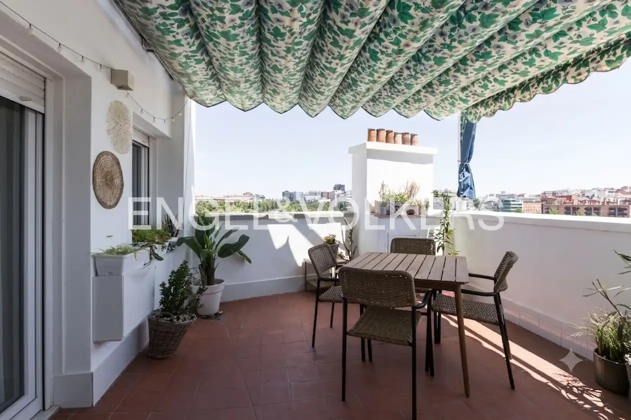 Terrassa de Àtic de lloguer en Madrid amb Aire condicionat, Calefacció i Terrassa