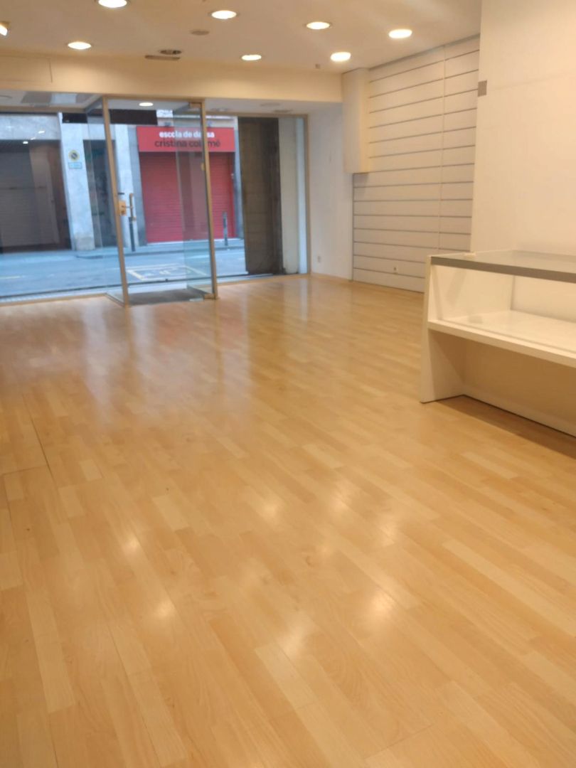 Local de lloguer en  Barcelona Capital amb Aire condicionat i Parquet