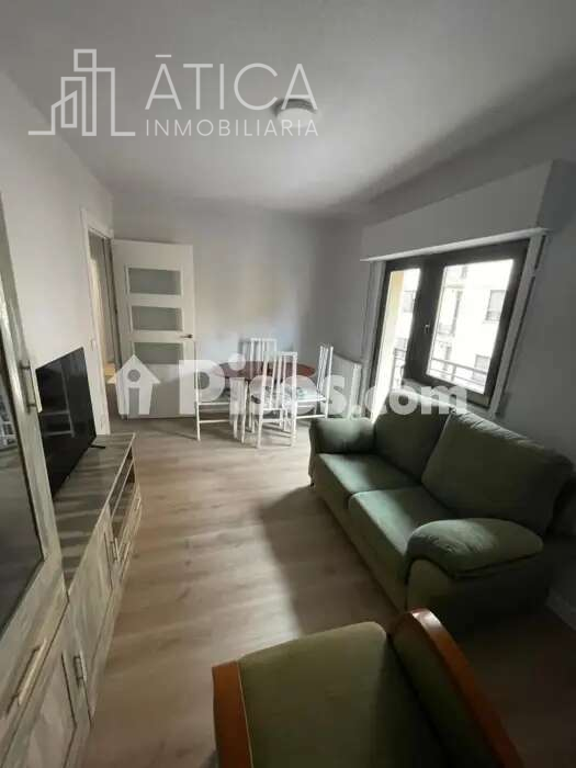 Sala d'estar de Pis de lloguer en Salamanca Capital amb Calefacció i Moblat