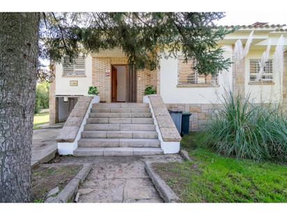 Vista exterior de Casa o xalet en venda en Vilobí d'Onyar amb Calefacció, Jardí privat i Terrassa